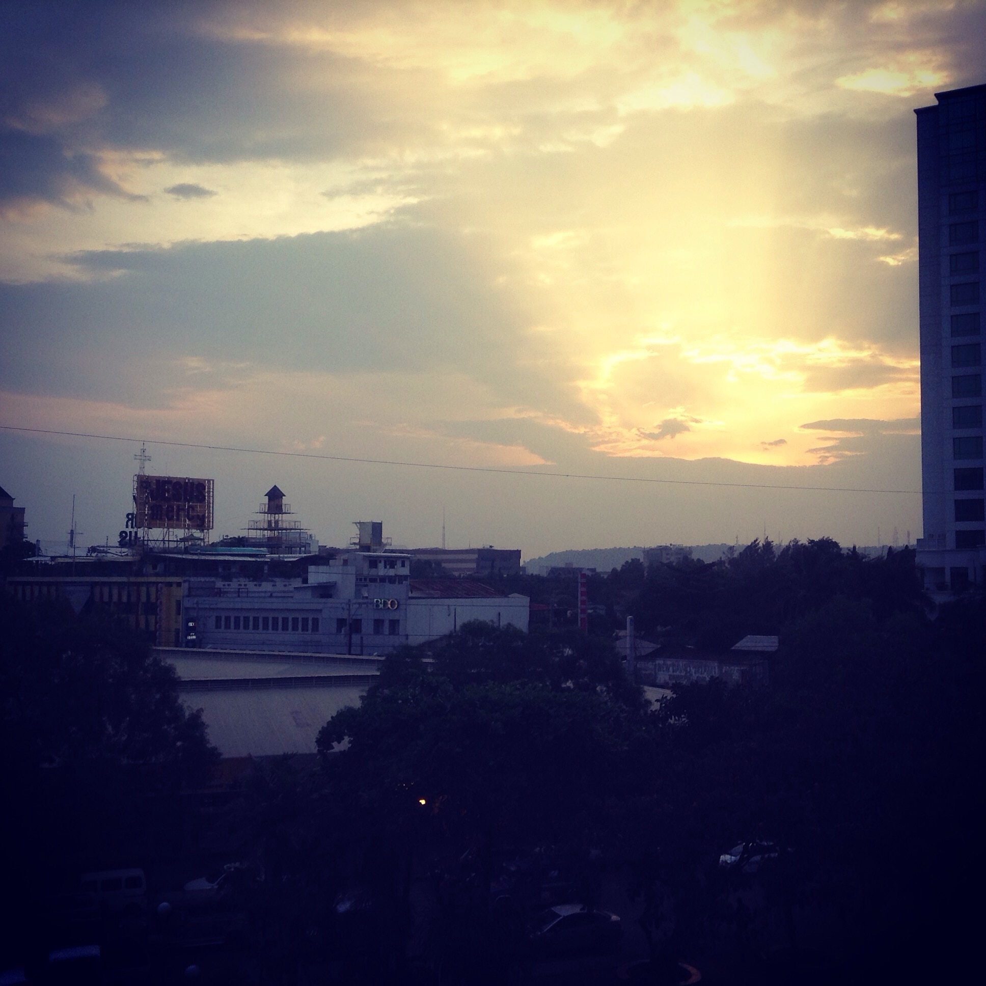 Beautiful sunset from the 4th flr building in school 👌