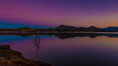 Lake Moogerah, just over an hour west of Brisbane and about 90 minutes from the Gold Coast, is such a beautiful place for sunrise and sunset photography.  Not to mention the camping grounds, the fishing and the water sports.  Set in the Scenic Rim, you will love it here. #blue #travel 