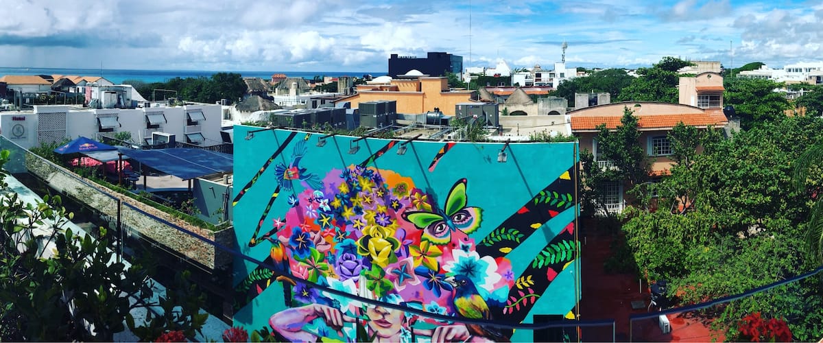 Playa del Carmen is a city I fell in love with at first sight! The people, the street food and restaurants and the beach are just amazing:) This is the view from the rooftop bar at The Palm at Playa, prefect to enjoy a cocktail at the bar or chill out in the hammocks!