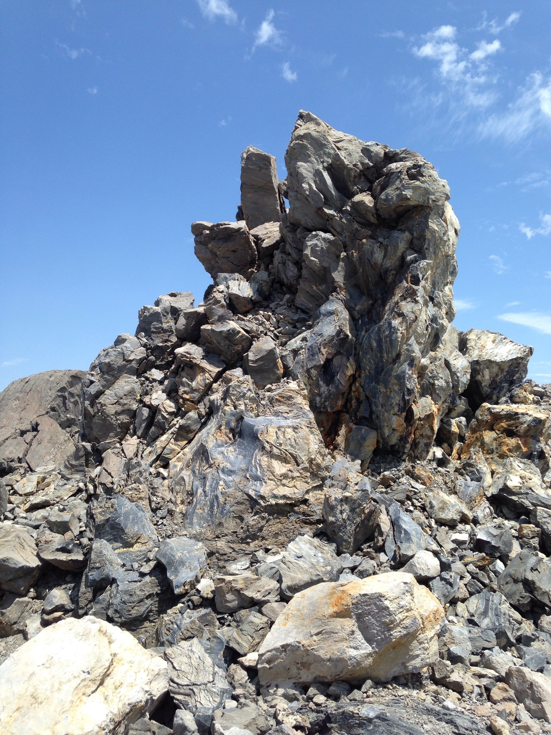 #TakeAHike through the beautiful sculptures at Obsidian Dome. Take a moment to listen to the crunch as you walk around. 