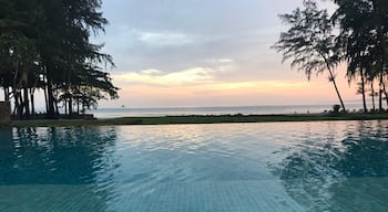 #LifeAtExpedia
The infinity pool at Dusit Thani Krabi Beach Resort. Tranquil.