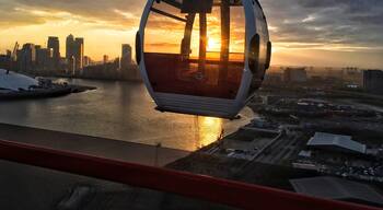 When you visit the Greenwich Peninsula, make sure you enjoy the Emirates #cablecar ride using your #oyster card 🚠 
