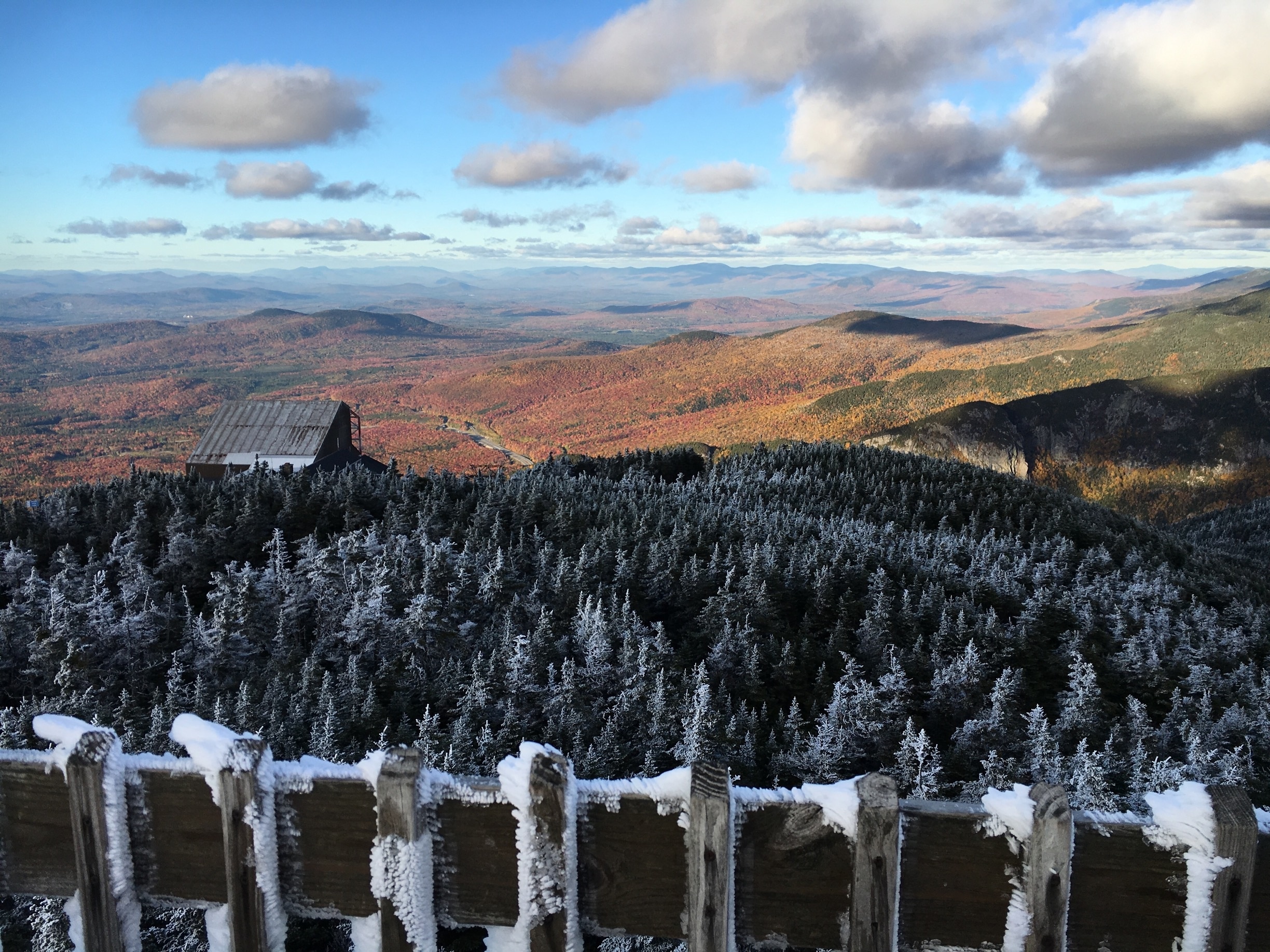 360 degrees stunning views. Arguably one of the best views in the White Mountains. 