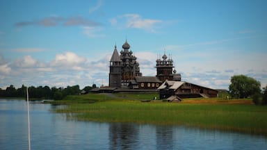The wooden churches of Kishi Island in Lake Onega, Karelia, Russia. #UNESCO World Heritage #StunningStructures