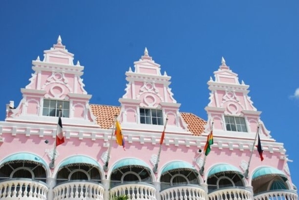 Renaissance Mall Aruba - Luxury Shopping Mall in Oranjestad