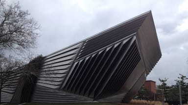 #StunningStructures Zaha Hadid's beautiful museum in Lansing, Michigan