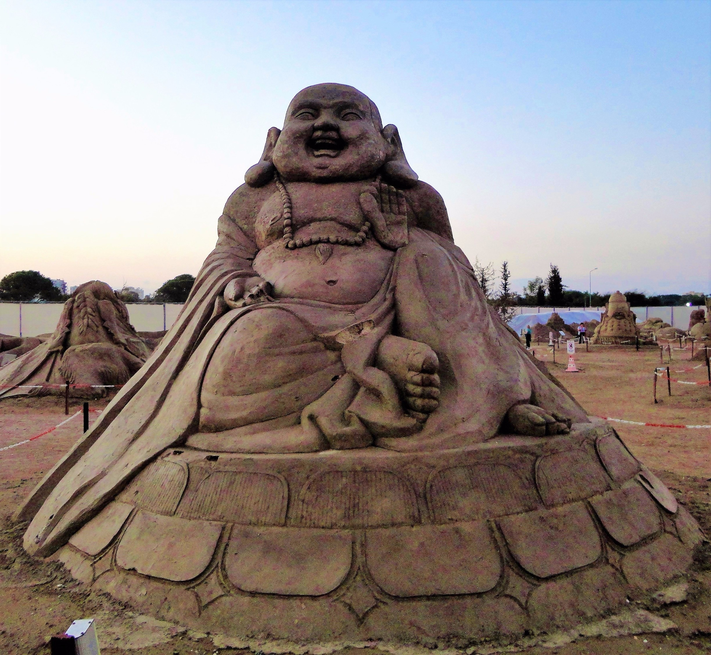 #LaughingBuddha, one of the many amazing sand sculptures at #Sandland in  #Antalya #Turkey.
#lifeatexpedia
#GoldenHour
