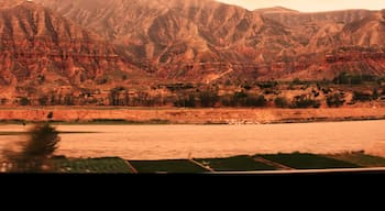 On the way to Beijing through the rocky and red Gansu