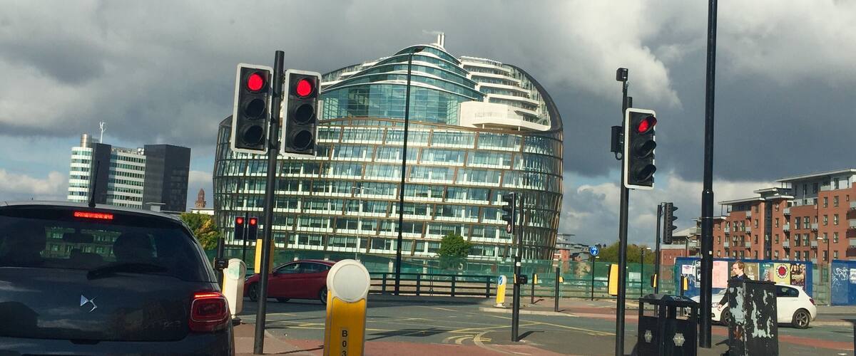 One Angel Square is one of the most sustainable large buildings in Europe and is built to a BREEAM 'Outstanding' rating.It is powered by a biodiesel cogeneration plant using rapeseed oil to provide electricity and heat.The structure makes use of natural resources, maximising passive solar gain for heat and using natural ventilation through its double-skin facade, adiabatic cooling, rainwater harvesting, greywater recycling and waste heat recycling