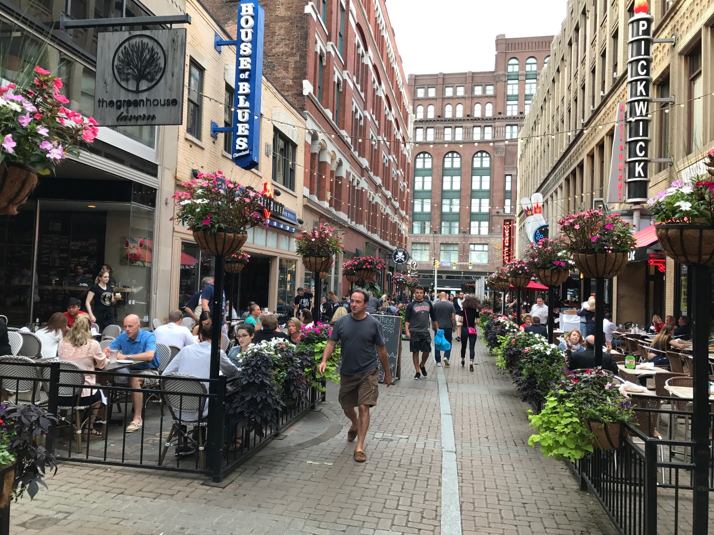 Food street in Cleveland for a weekend brunch 
