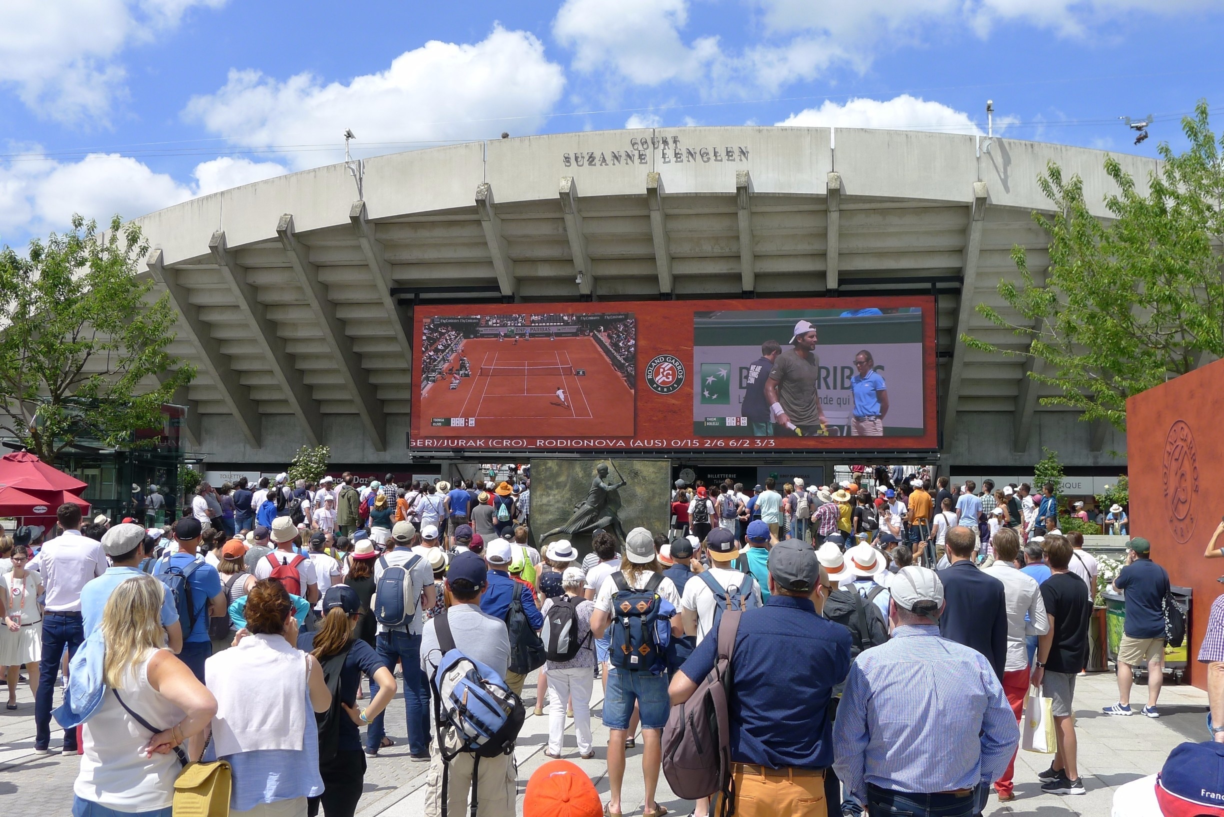 Sunny spring time in Paris and tennis at Roland Garros are the perfect combination for how to enjoy several days in Paris for the tennis enthusiast. Visit during the first week and enjoy many matches on the smaller outside courts to get very close to the players and action.