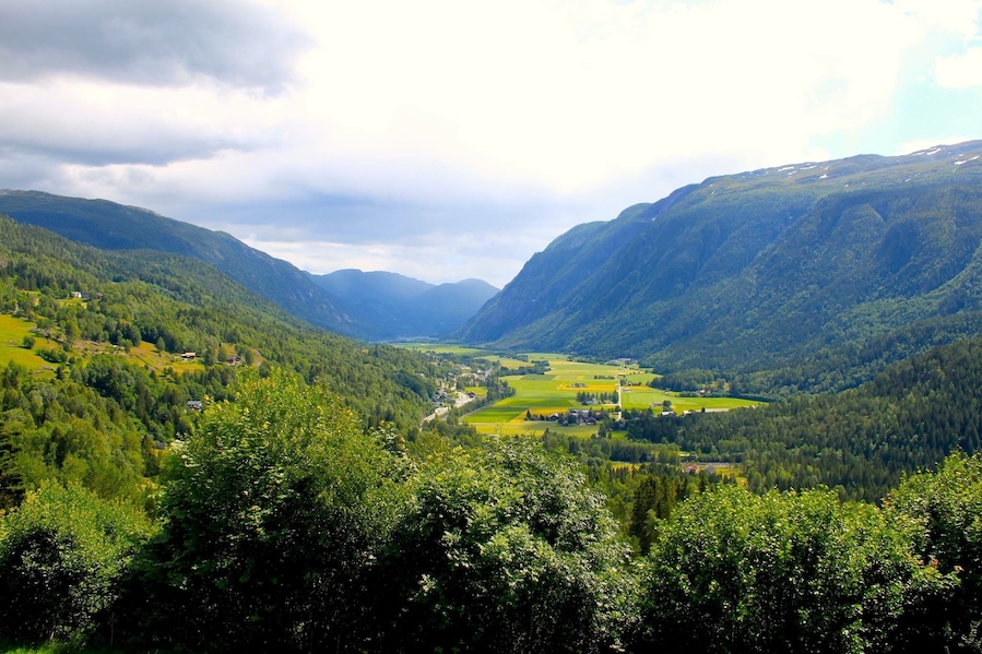 Took a drive from Oslo to Stavanger with many wonderful sceneries...