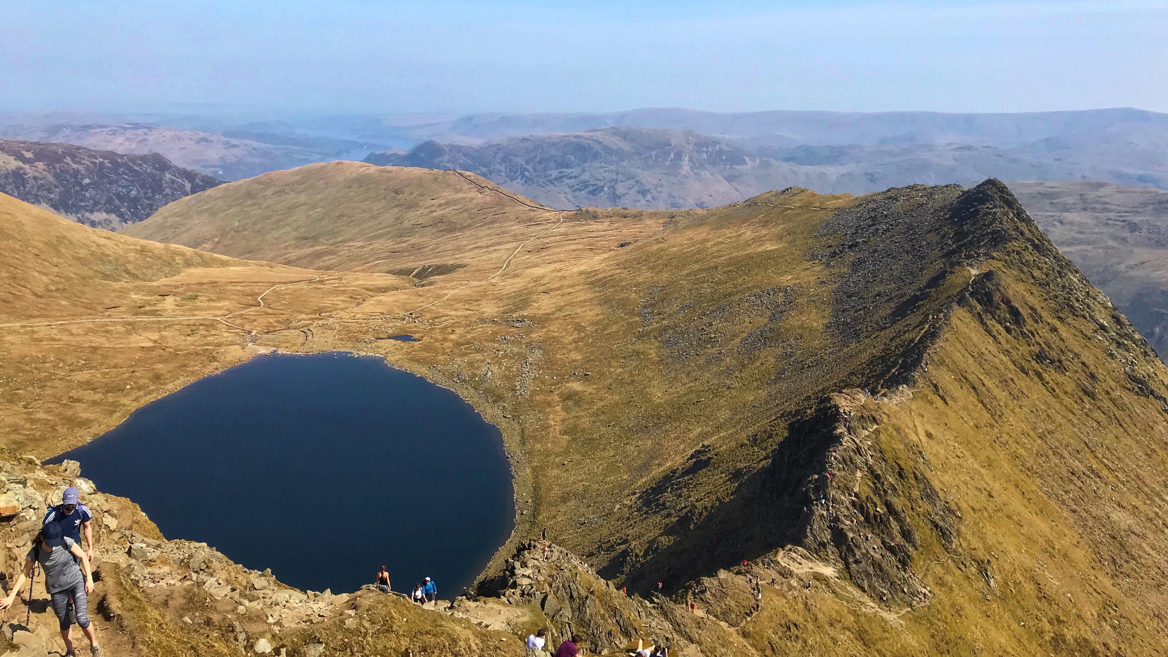Great hikes to summit #Helvellyn, the third highest peak of England, at the Lake District #outdoor #lifeatexpedia