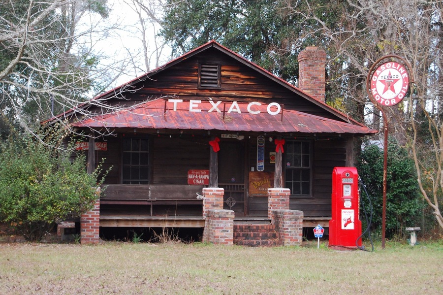 This old Texaco station and country store stands along Highway 17 South between Beaufort and Charleston. Rural South Carolina is full of gems like this old building if only you take the time to look and appreciate them.