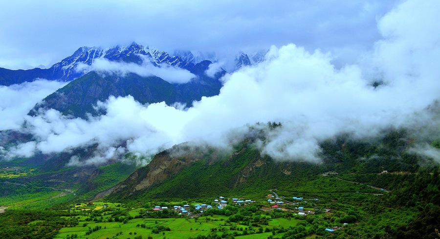 Yarlung Zangbo Grand Canyon.
#世界上最深的峡谷-雅鲁藏布大峡谷
https://twitter.com/Beautifulgx