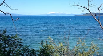 Looking out across Lake Taupo at the Central North Island volcanoes, Mount Ruapehu, Mount Ngauruhoe, and Mount Tongariro. The town of Taupo is very nice, with plenty of cheap hostels, around $25-35 per night