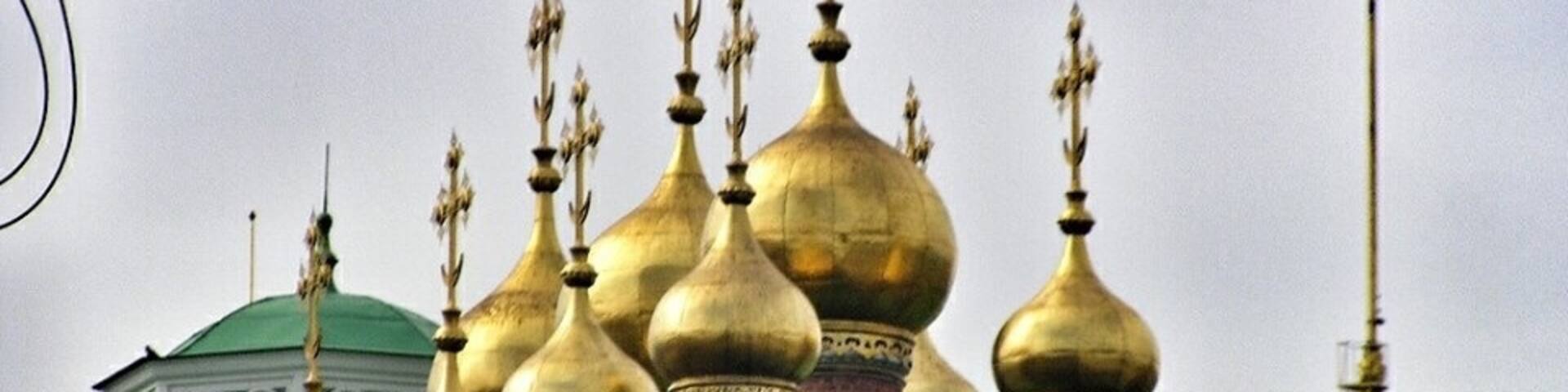 Part of Church of Deposition! Lovely tops! Just like a lady with a fancy hairdo!
#russia #moscow
#architecture