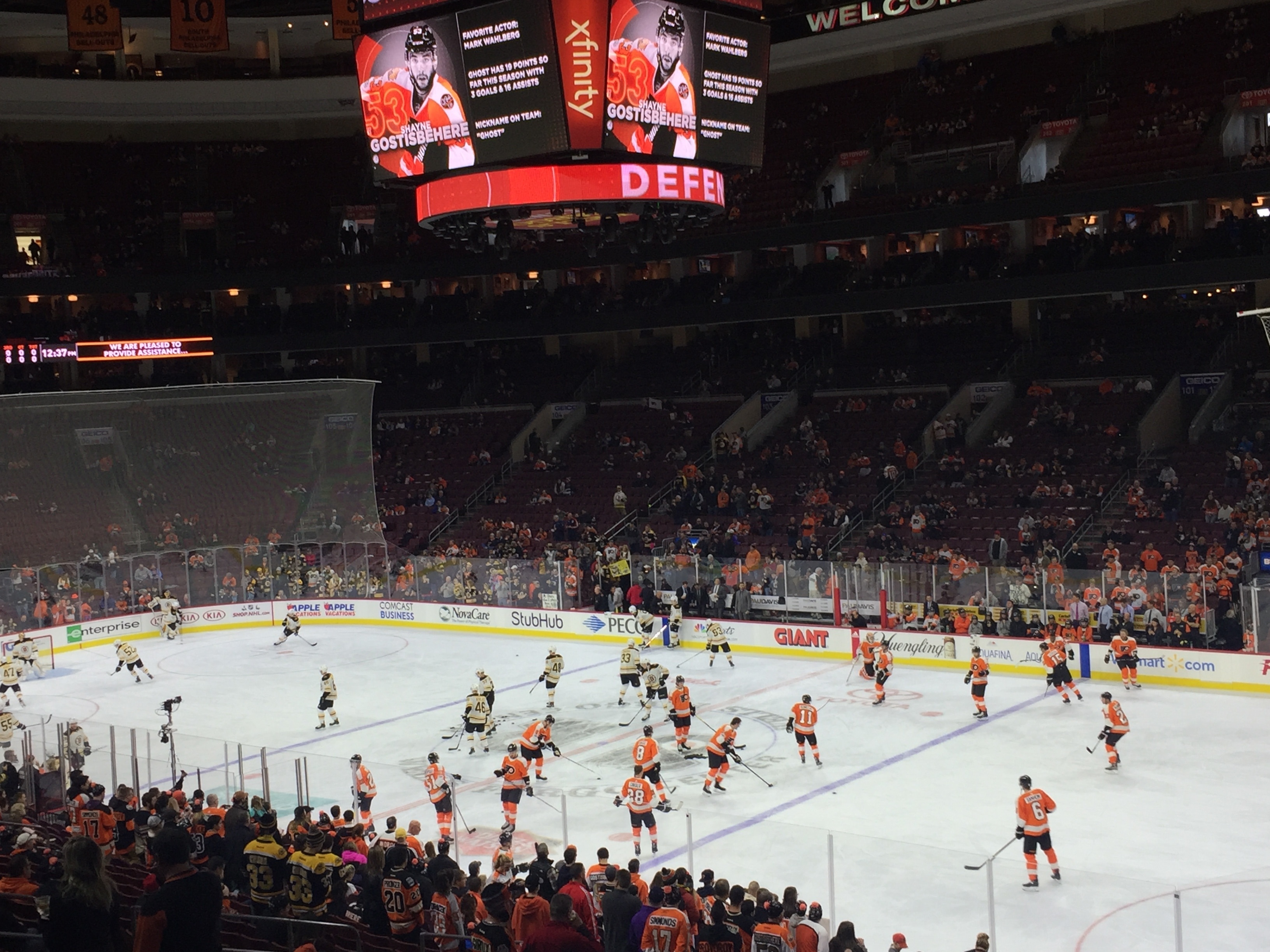 If you can, get club box seats at the Flyers game for a great view and intimate bar and private restrooms, away from the crowds. 