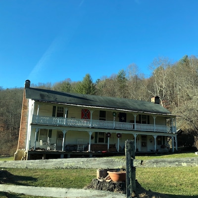 I took this picture in Carroll County, Va. I found this house by going down deep into the country roads. This picture represents what so many people think that mountain people live in. The house is ran down, it's surrounded by woods and there is a confederate flag displayed on the front of the house. When I saw this house, I instantly thought of a victorian style home in the 1950's and that whoever lived there most likely was considered wealthy. However, since the house is run down and has a confederate flag it may convey the idea that the people living in this house today are poor and a "redneck". I actually think that people who would rather live simple than extravagant live in this home. These people are probably your old time southerner. #appalchianechoes