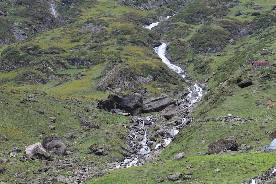 This trip was very exciting as we were saved by hair inch by the Kedarnath disaster. This pic is one day before of that disaster. Everything green got covered into water due to flood.
#green #waterfall #incredibleindia #kedarnath #northindia #nature #water #kedarnath_disaster #char_dham #uttrakhand