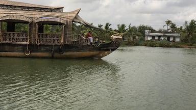 #floating villa, backwater