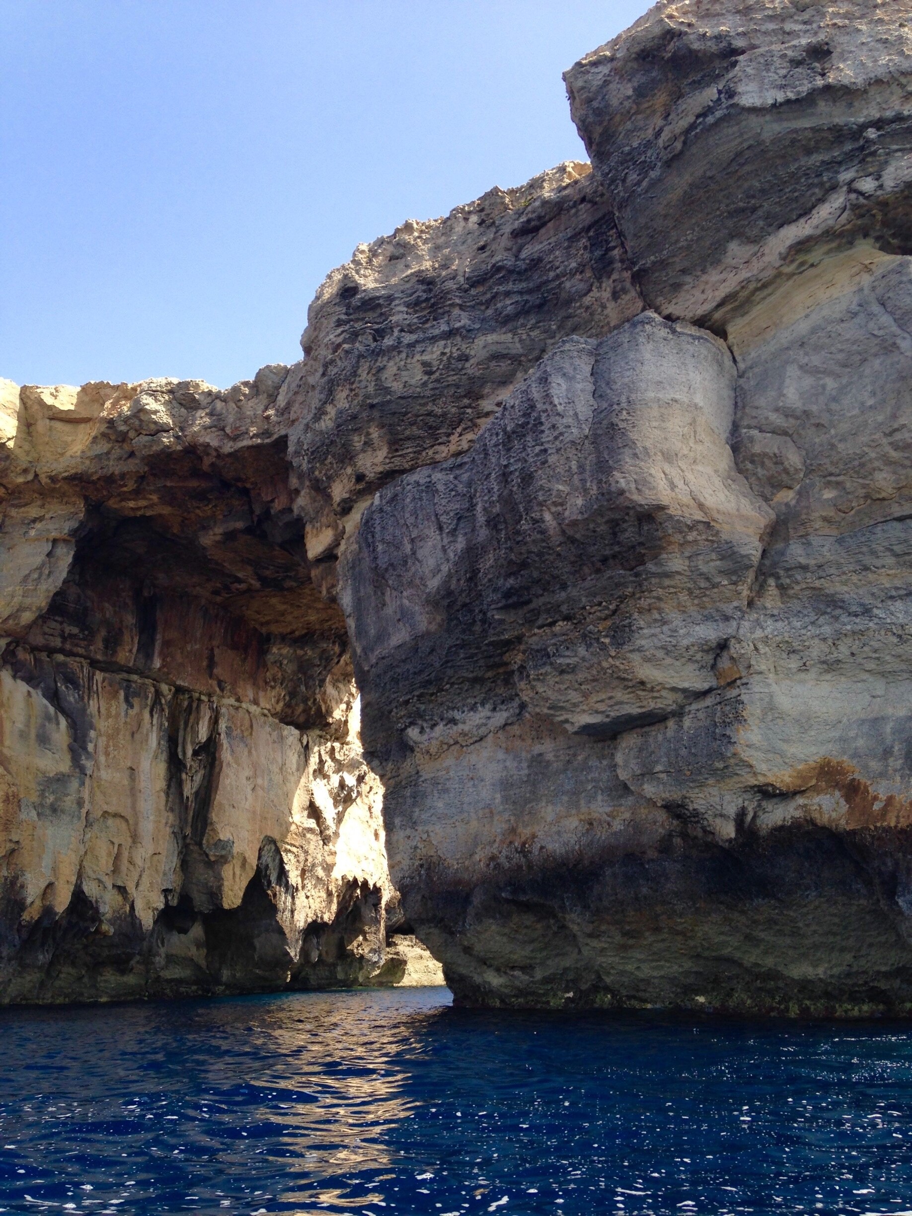 アズール ウィンドウ遺跡 サン ローレンツ旅行 エクスペディア