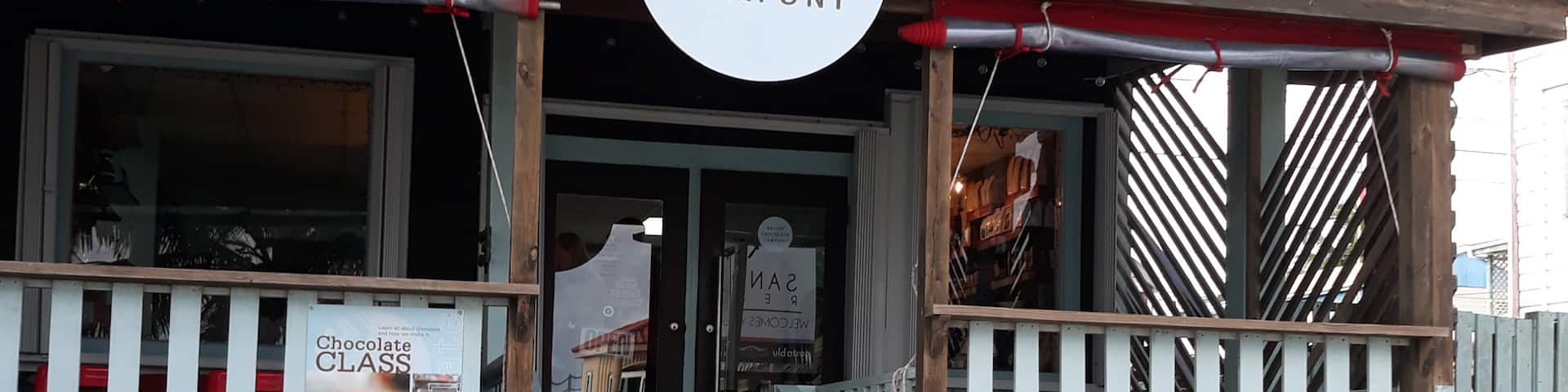 If you're planning to buy souvenirs for your love ones, you definately need to go for some Belize Chocolate Company sweets. #chocolate