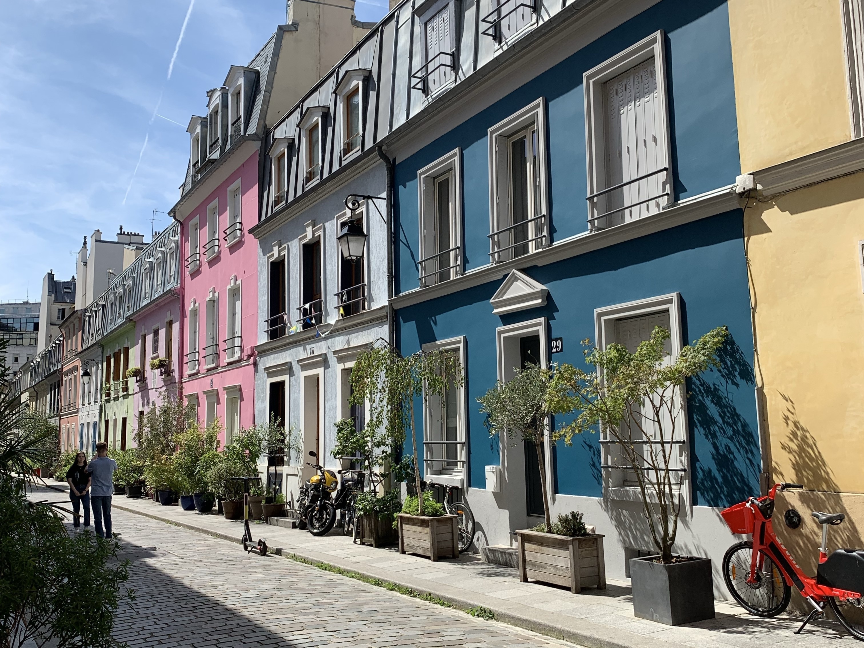 This is 30 Rue Crémieux. These are beautiful housing communities were New Orleans gained its inspiration from for there architecture!