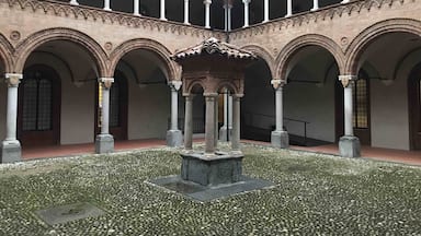 In this ancient cloister in the Lodi’s old hospital you find a unique museum where on display are anatomical human body parts mummified by doctor Paolo Gorini in the 19th century.