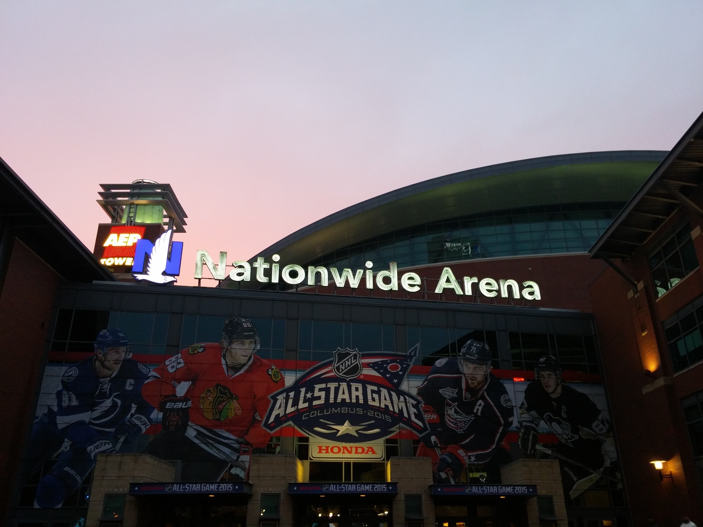 The Columbus Blue Jackets #CBJ and Nationwide Arena went all out as hosts of the 2014 NHL All-star Game. In addition to hosting the skills competition and the game itself, the NHL fan festival was held at the nearby convention center and the Arena District was turned into All Star Winter Park with a giant snow slide and an outdoor NHL regulation sized ice rink.