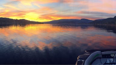 Shuswap lake is one of the most beautiful places I know #endlesssummer #sunset #BeautifulBC