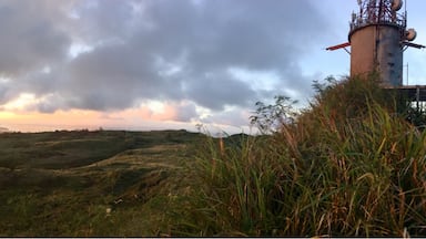 Highest point I found on the beautiful island of Guam 🇬🇺 #Aboveitall