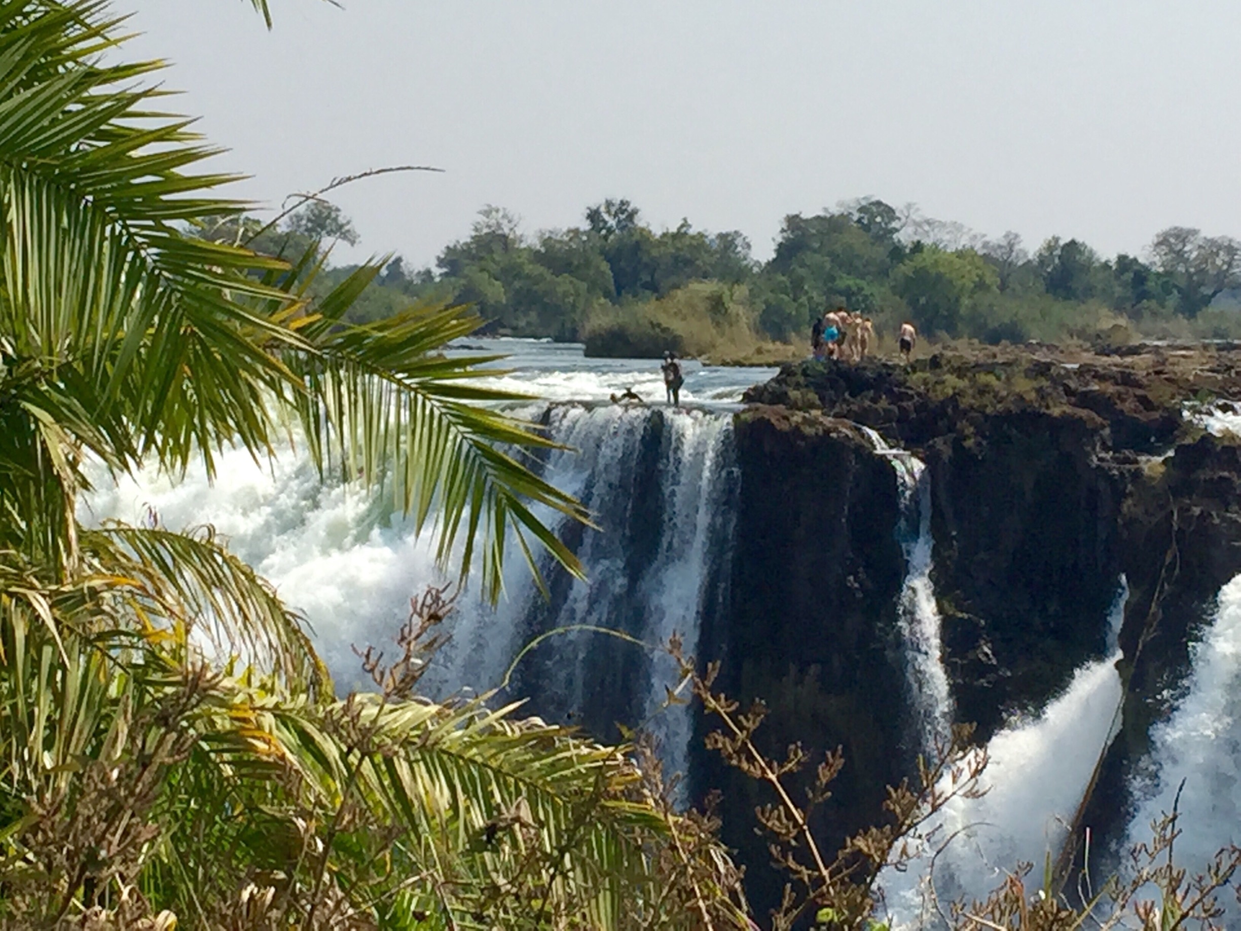 why do tourists visit victoria falls