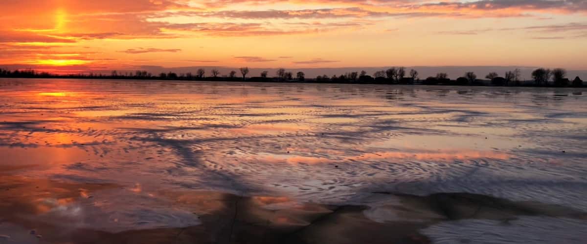 Frozen lakes and fantastic sunsets in the Midwest!