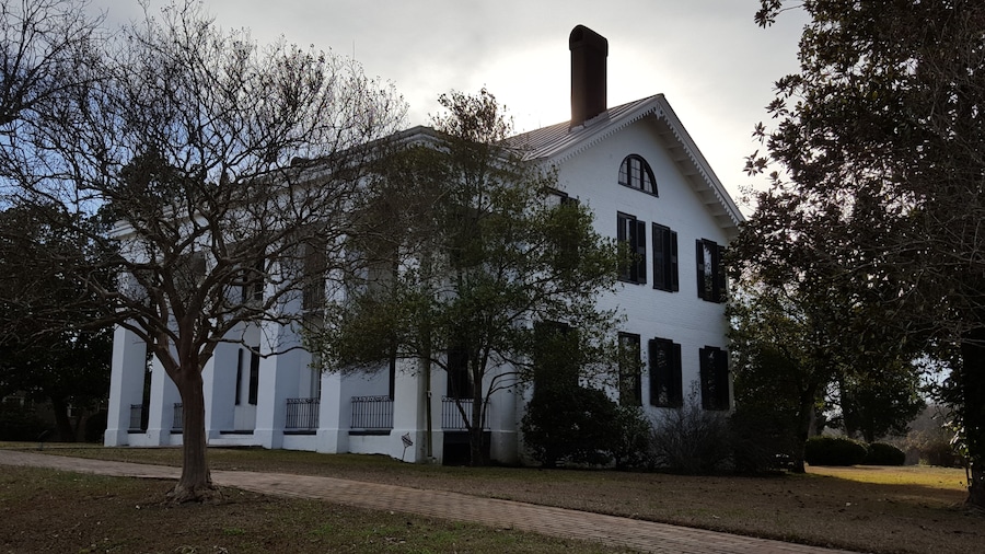 I shot this as we were expecting a winter snow storm, so the sky is gray.
Bluff Hall is a historic residence in Demopolis, Alabama. The original portion of the house is in the Federal style with later additions that altered it to the Greek Revival style. It was documented as part of the Historic American Buildings Survey in 1936. The Marengo County Historical Society purchased the house in 1967 in order to restore it. Bluff Hall was added to the National Register of Historic Places in 1970. It serves as a historic house museum, with the interior restored to an 1850s appearance.
#antebellum #architecture #antique #TheSouth #america #alabama #home #restored #historic #weather #gray #cloudy