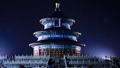 Temple of Heaven
The Temple of Heaven Park is located in the Chongwen District, Beijing. Originally, this was the place where emperors of the Ming Dynasty (1368 - 1644) and Qing Dynasty (1644 - 1911) held the Heaven Worship Ceremony. It is the largest and most representative existing masterpiece among China's ancient sacrificial buildings.