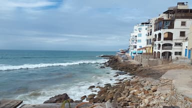 The Moroccan town of Taghazout is a cool, relaxed place, just north of Agadir on the Atlantic coast . a great spot for surf 

#lifeatexpedia