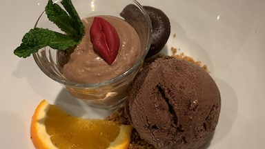 Amazing chocolate dessert 😳 

Oss - the Netherlands 🇳🇱