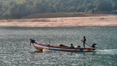 #sailing #godavari #fisherman #travel #andhra #rajahmundry #boating