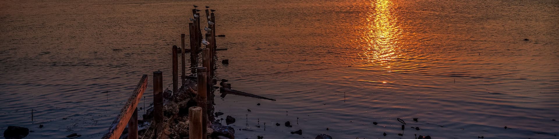 Lots of smoke haze from the fires creating a really red sunset at the old Cleveland jetty