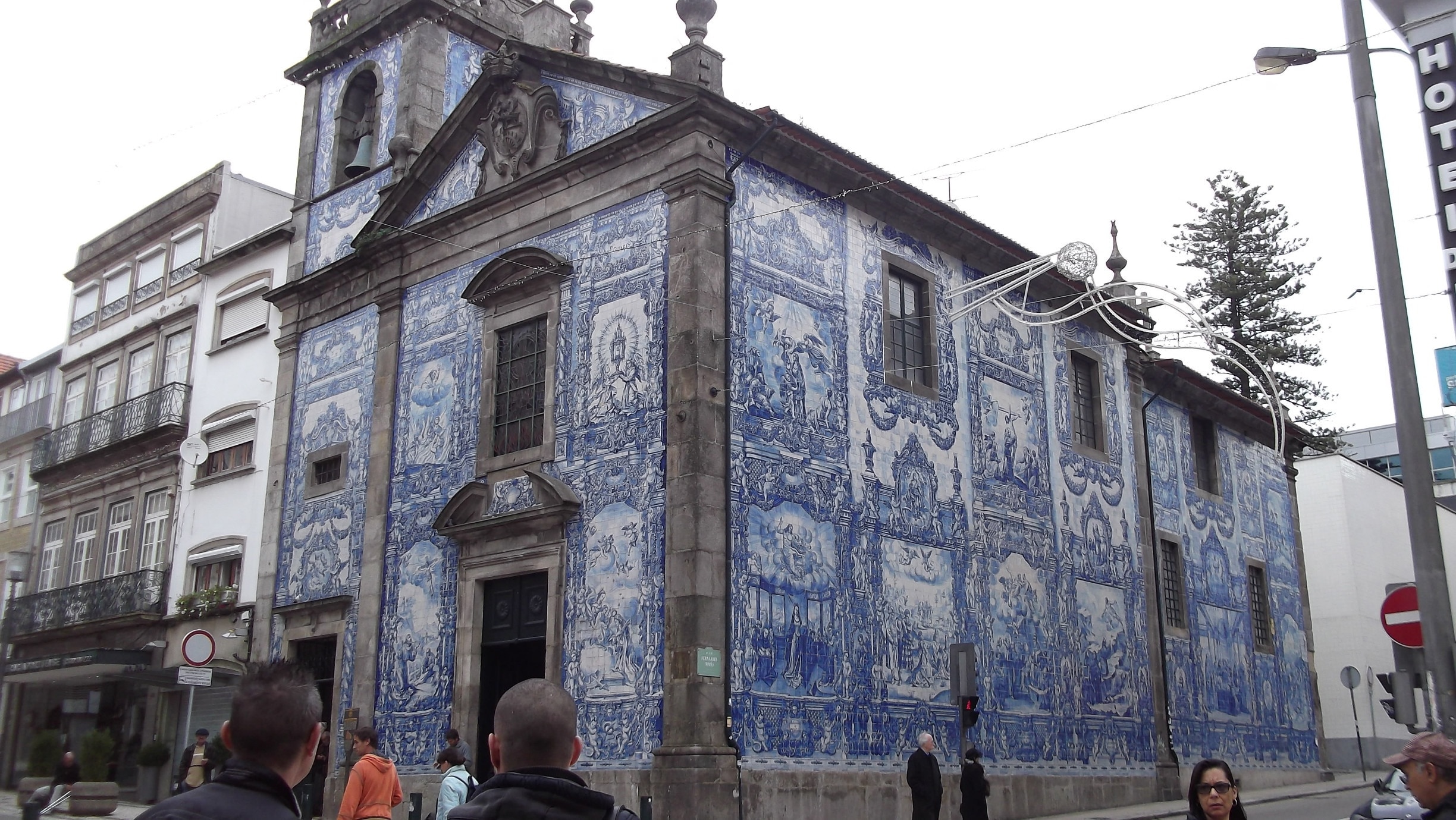 Beautiful old church in Porto (one of many!) Capela das Almas de Santa Catarina.