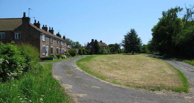 Ảnh "Middleton Quernhow" của David Rogers (CC BY-SA) / Cắt từ ảnh gốc