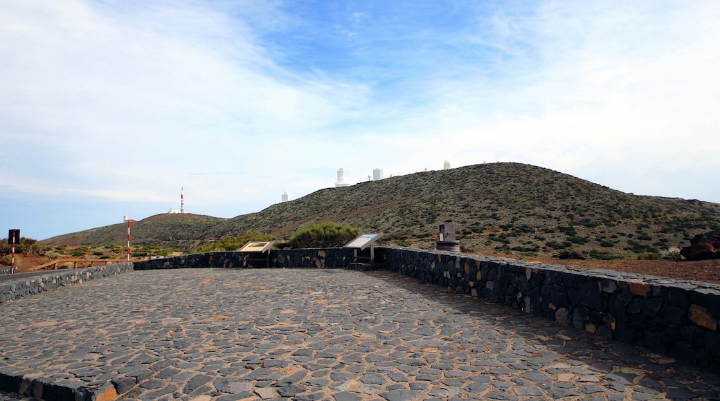 Foto ‘Observatorio del Teide’ van trolvag (CC BY-SA) / bijgesneden versie van origineel