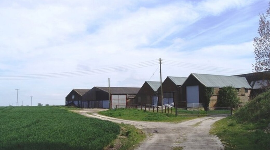 Photo "Paglesham" by David Kemp (CC BY-SA) / Cropped from original