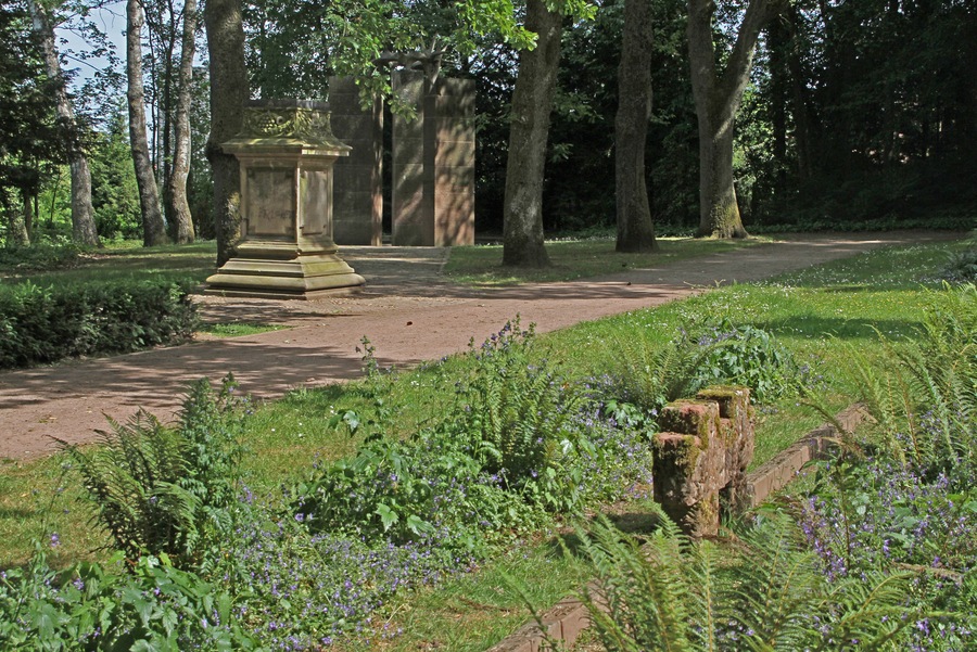 Pirmasens, Denkmalzone Alter Friedhof; Soldatenfriedhof.