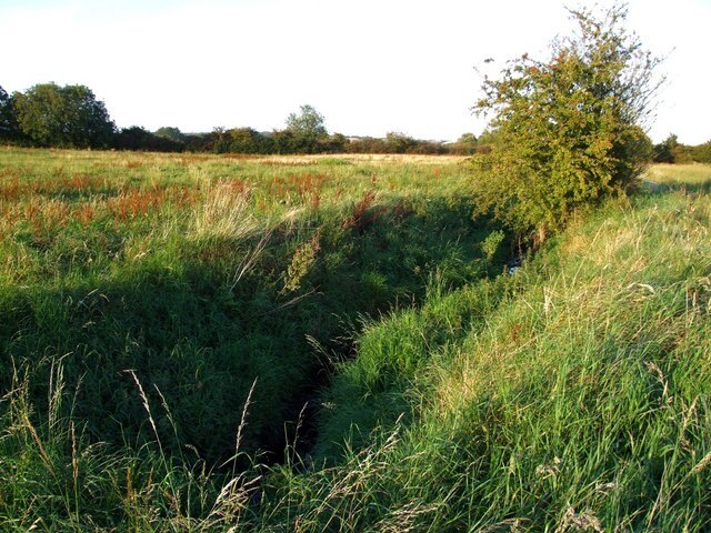 Foto "Hundleby" por Dave Hitchborne (CC BY-SA) / Recortada de la original