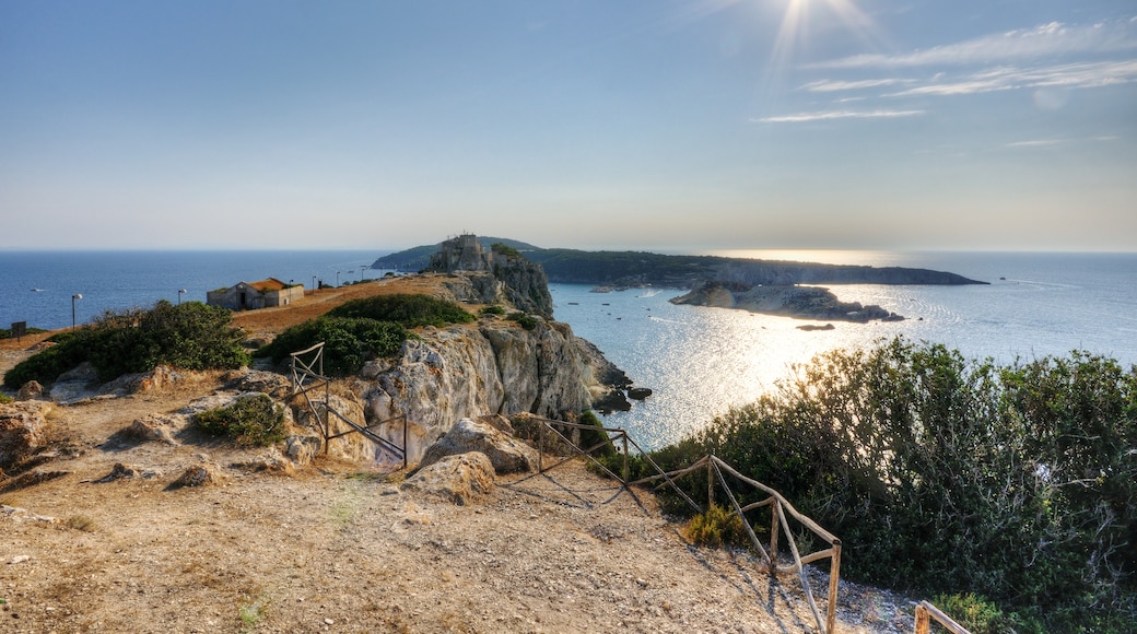 Foto "Isola di San Nicola" di GiorgioGaleotti (CC BY) / Ritaglio dell’originale