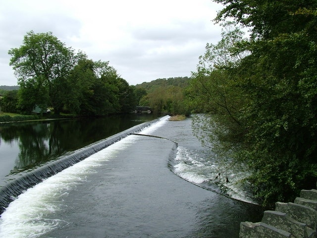 Weir at Newby Bridge