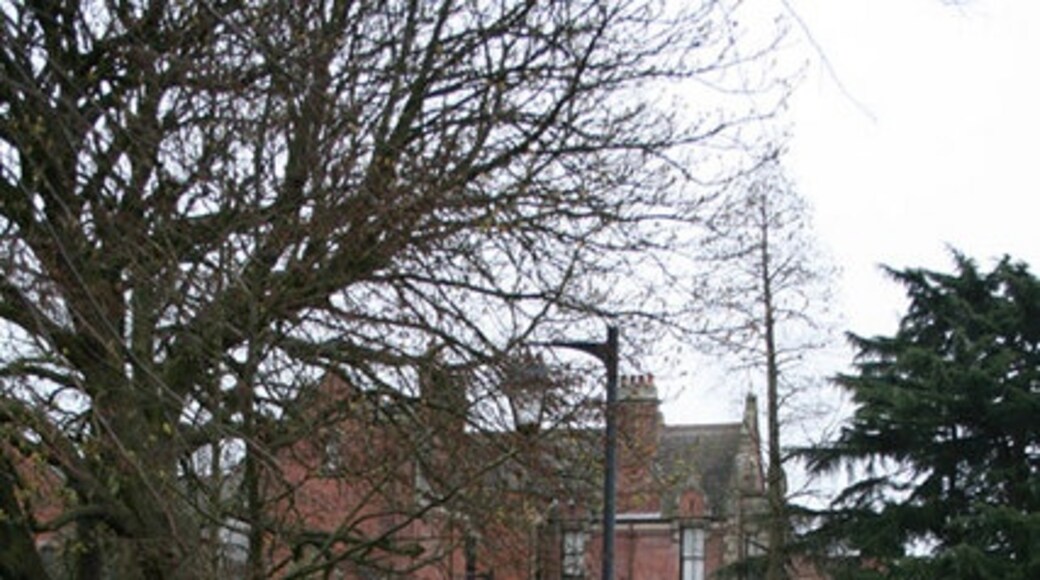 Foto ‘Cradley Heath’ van Geoff Gartside (CC BY-SA) / bijgesneden versie van origineel