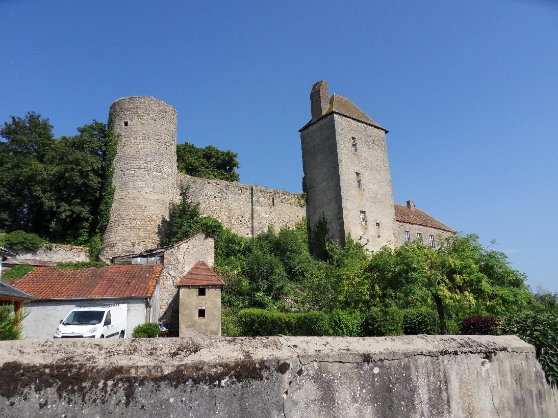 Chateau de Chavroches (slott), Chavroches, Allier, Frankrike